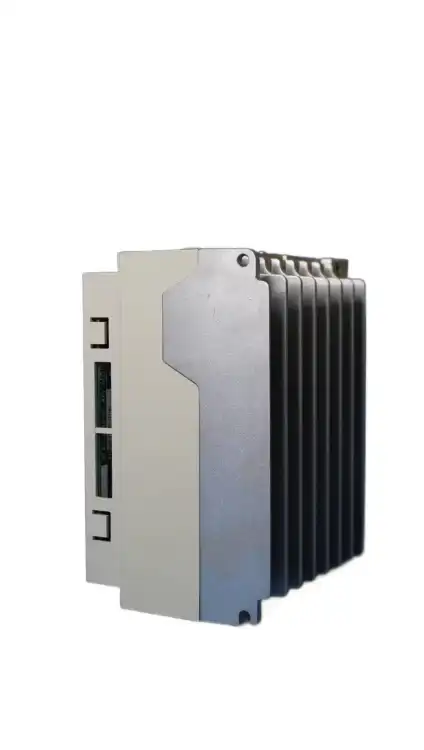 Yaskawa-SGDH04AE-JUSPNS600-Serwonapęd-4