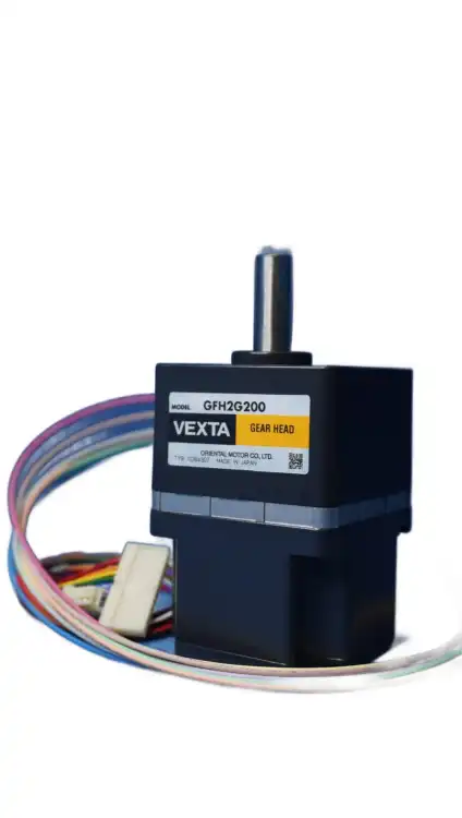 VEXTA-AXHM230KGFH-GFH2G200-AXHD30K-Orientalny-silnik-ze-sterownikiem-2