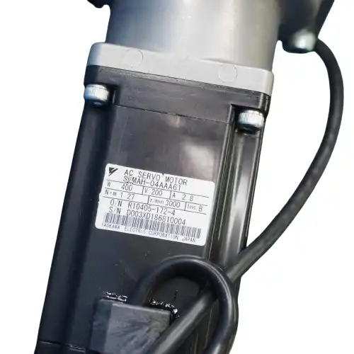 Yaskawa-SGMAH04AAA61-SHIMPONidec-VRSF25D400-serwosilnik-&-reducer-5