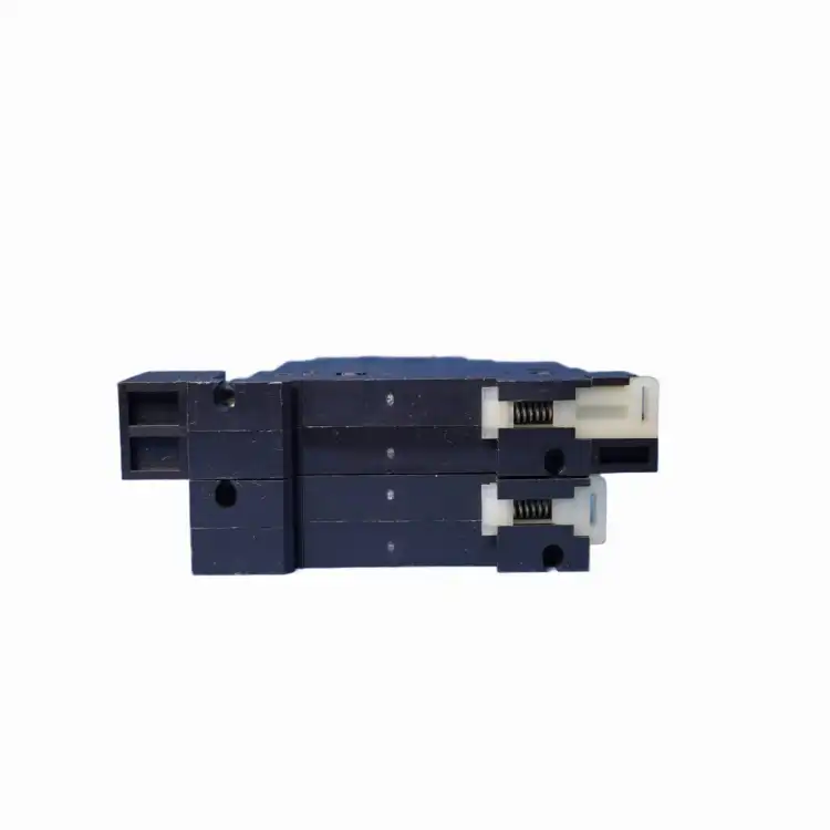 IDEC-NH1V2111F-Ochrona-obwodu-4