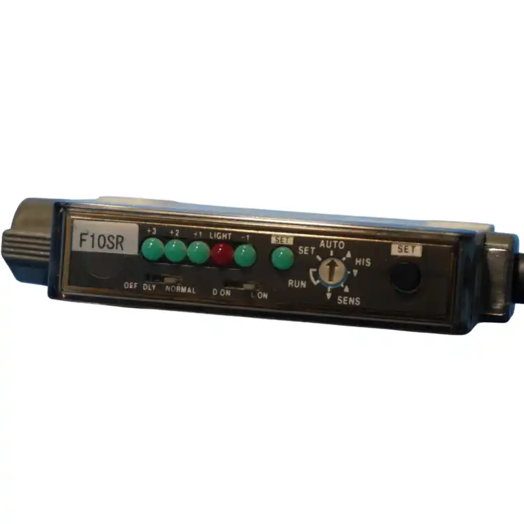 TAKEX-F10SR-01S-Wzmacniacz-czujnika-światłowodowego-3
