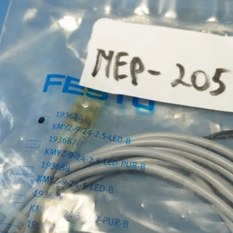 FESTO-KMYZ9242.5LEDB-193686-Gniazdo-wtykowe-z-kablem-2