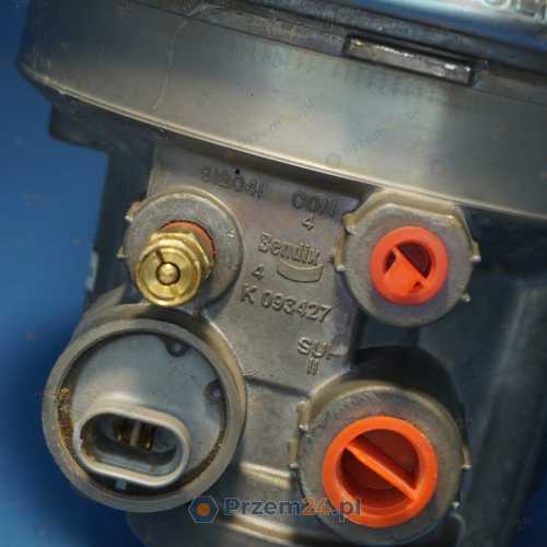 BENDIX-5762094-7789950-7819958-D621017-Osuszacz-powietrza-wada-2