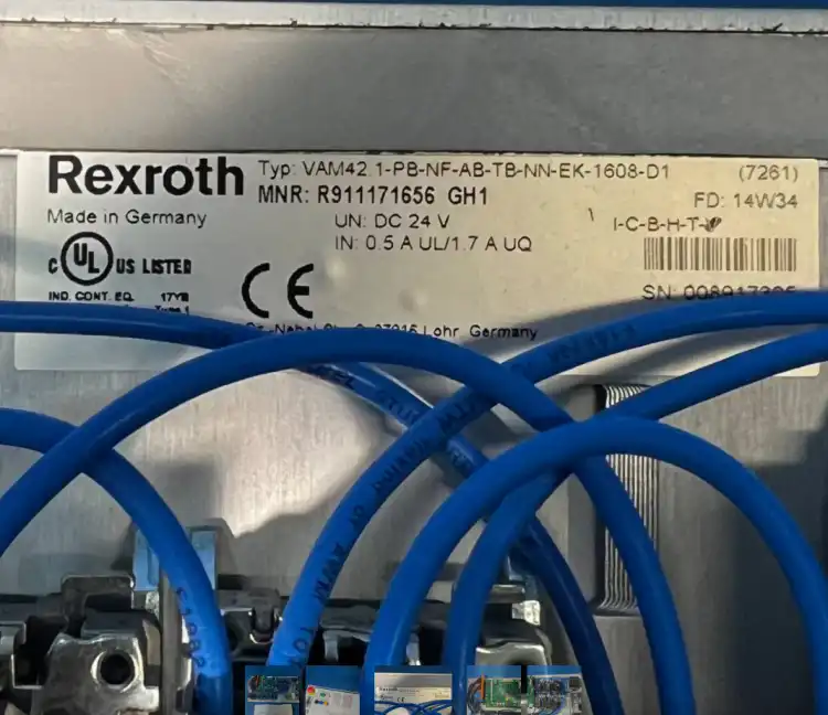 Rexroth-VAM42.1PBNFABTBNNEK1608D1-R911171656-Panel-operatorski-5