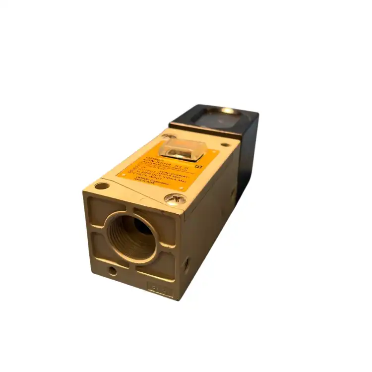 Omron-E3NR5H41S1G-E3NR5H41S1G-Czujnik-fotoelektryczny-3