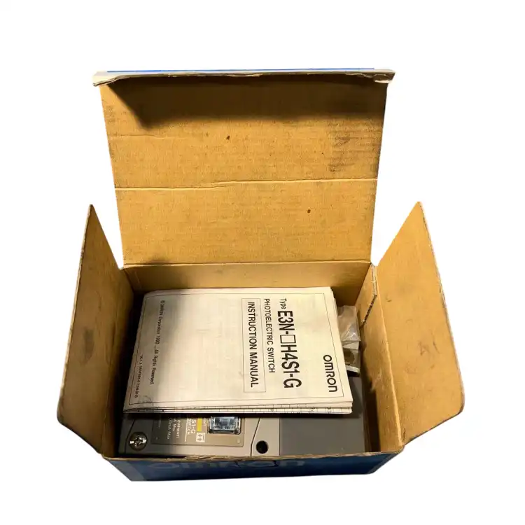 Omron-E3NR5H41S1G-E3NR5H41S1G-Czujnik-fotoelektryczny-3