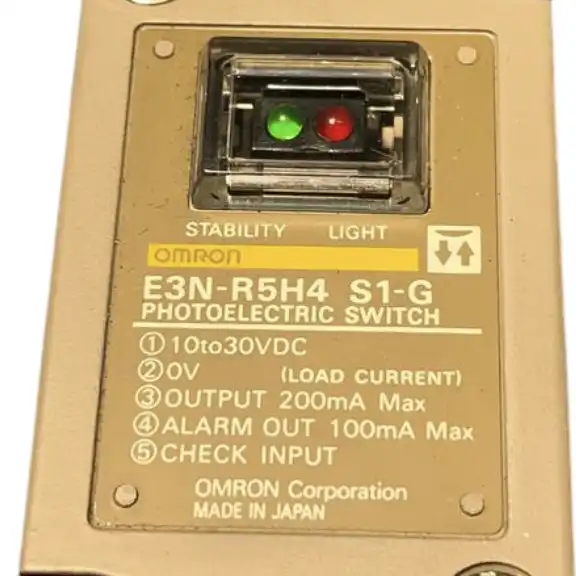 Omron-E3NR5H41S1G-E3NR5H41S1G-Czujnik-fotoelektryczny-6