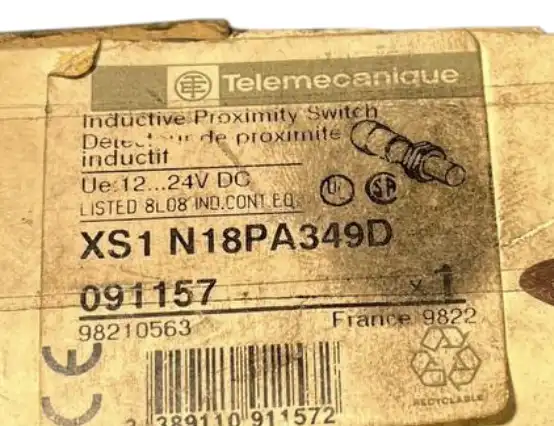 Telemecanique-XS1N18PA349D-091157-Czujnik-zbliżeniowy-indukcyjny-2