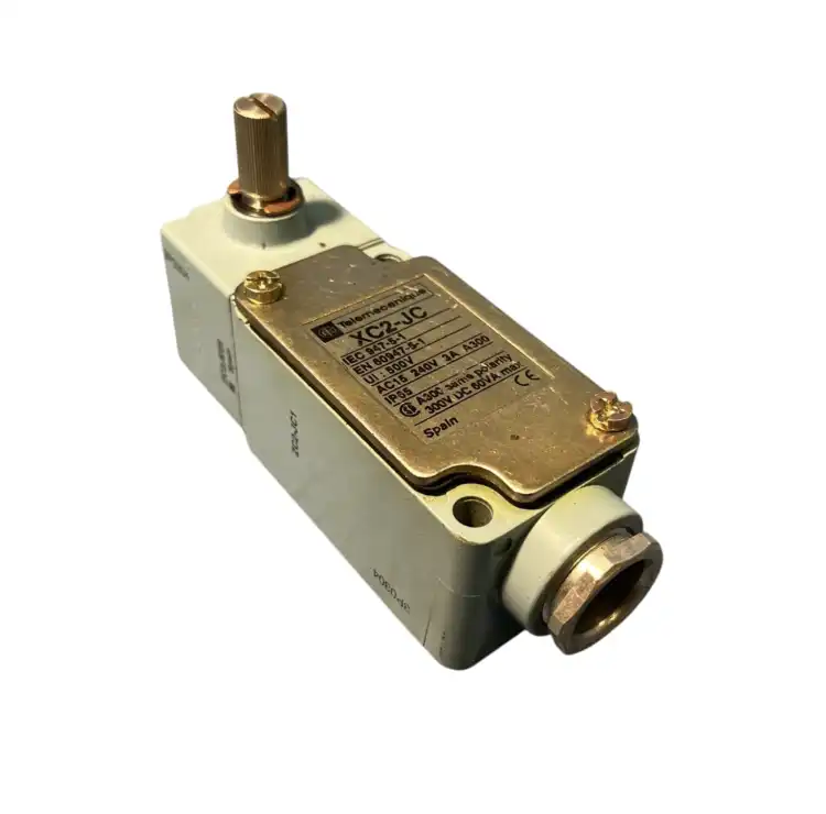 Telemecanique-XC2JC-XC2JC-ŁĄCZNIK-KRAŃCOWY-ZC2JE05-Głowica