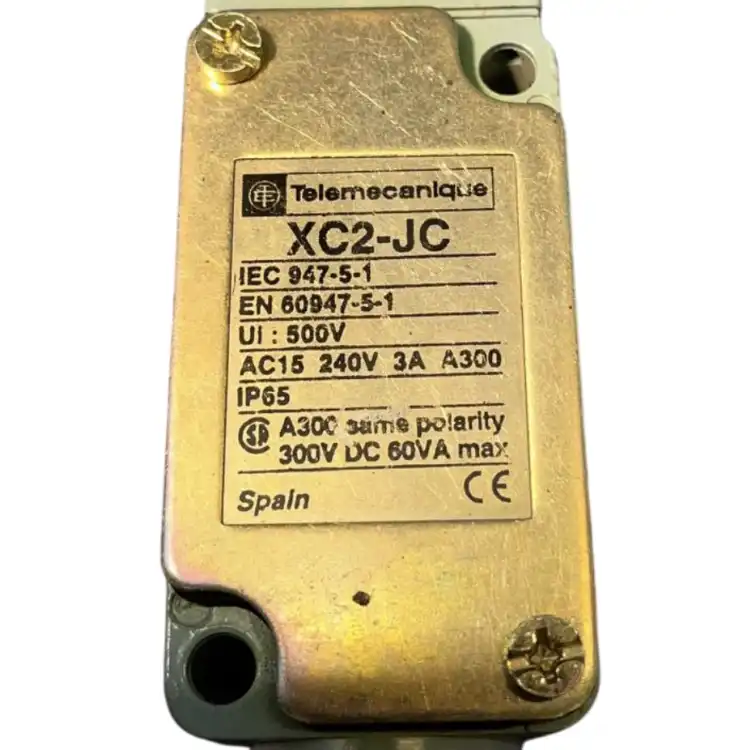 Telemecanique-XC2JC-XC2JC-ŁĄCZNIK-KRAŃCOWY-ZC2JE05-Głowica-4