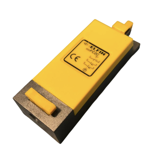 Elfin-050FC2C-Wyłącznik-krańcowy-trójbiegunowy-2-NC-+-1-NO