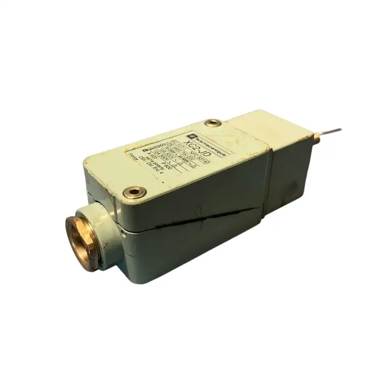 Telemecanique-XC2JD-ZC2JE70-Wyłącznik-Krańcowy-z-Głównicą-5