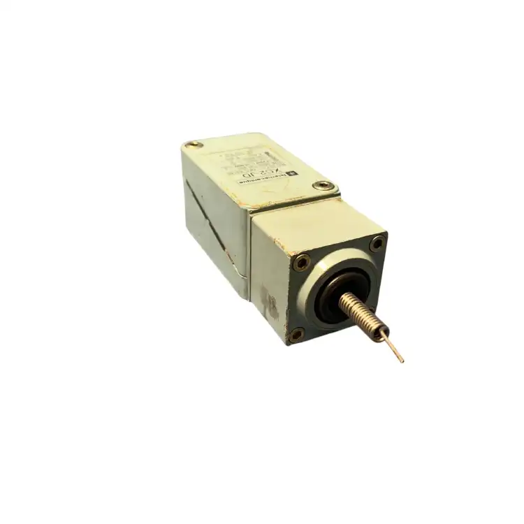 Telemecanique-XC2JD-ZC2JE70-Wyłącznik-Krańcowy-z-Głównicą-6