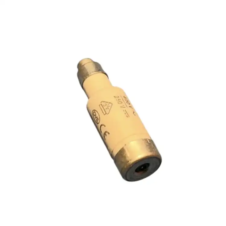 002211003-Wkładka-topikowa-D01-gG-6A-400V-(x7-sztuk)-3