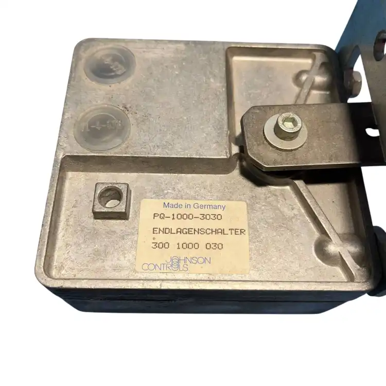 Johnson-Controls-PQ10003030-PQ10003030-Wyłącznik-krańcowy-2