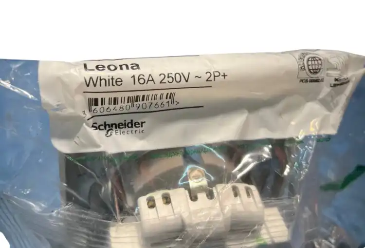 Schneider-LNA2900121-Leona-gniazdo-pojedyncze-z-bocznym-uziemieniem-–-3