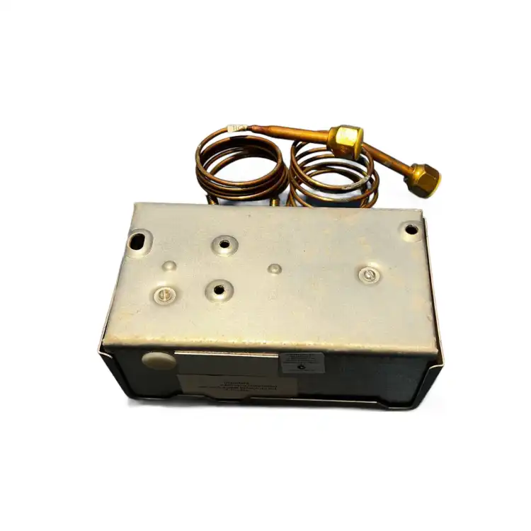 JOHNSON-CONTROLS-P45NCA12-P45NCA12-Sterownik-ciśnienia-oleju-2