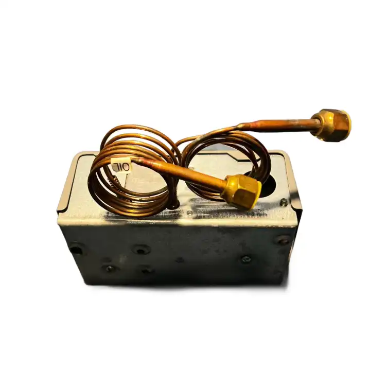 JOHNSON-CONTROLS-P45NCA12-P45NCA12-Sterownik-ciśnienia-oleju-3