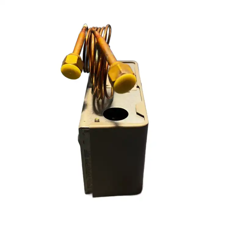 JOHNSON-CONTROLS-P45NCA12-P45NCA12-Sterownik-ciśnienia-oleju-4