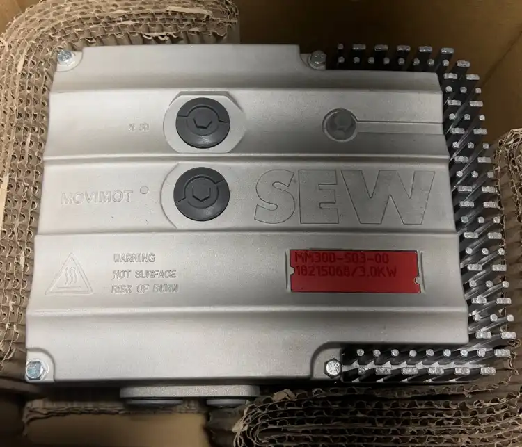SEW-EURODRIVE-MOVIMOT-MM30D50300-18215068-Falowanik-trójfazowy-3.0KW-4