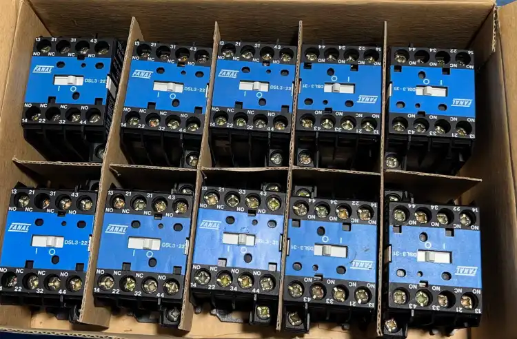 Fanal-DSL322-DSL3-Stycznik-220V-5060-Hz-Komplet-10-sztuk-3
