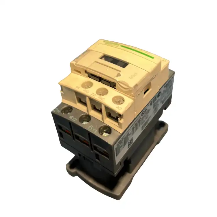 SCHNEIDER-Electric-LC1D18B7-034939-Stycznik-24-VCA-50-60Hz-2