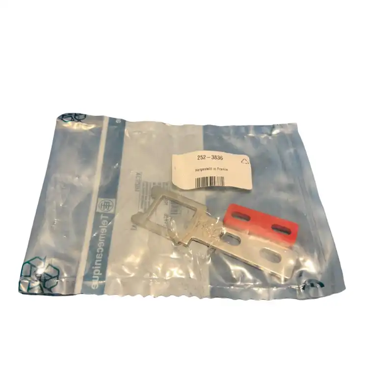TELEMECANIQUE-XCSZ01-074535-XCSZ01-2523836-Klucz-płaski-2