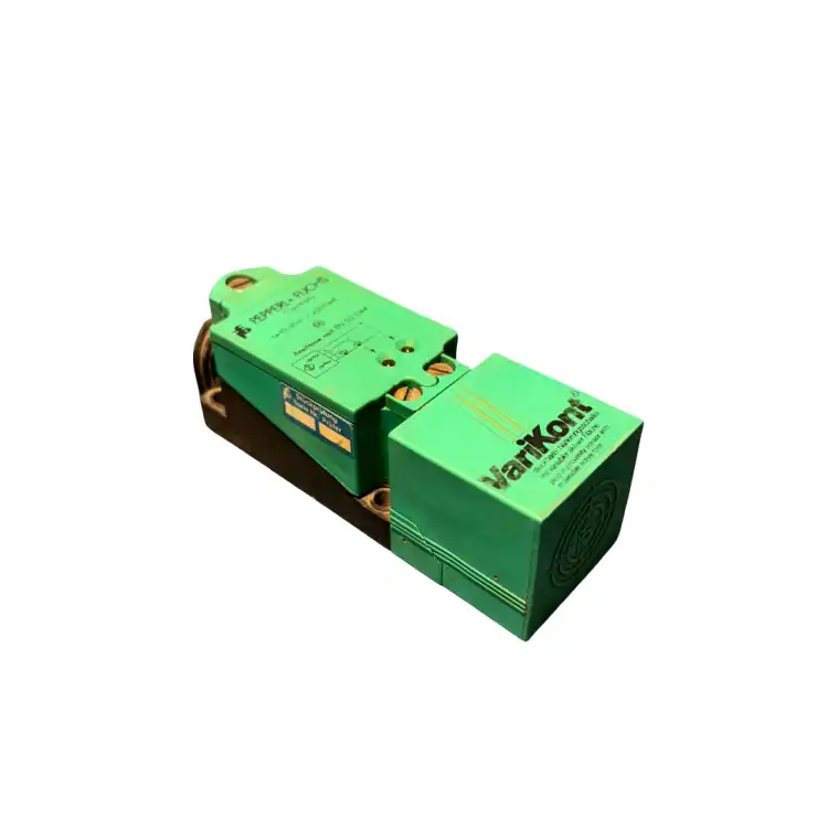 Pepperl+Fuchs-Czujnik-indukcyjny-U=10–30V-J=200mA-2