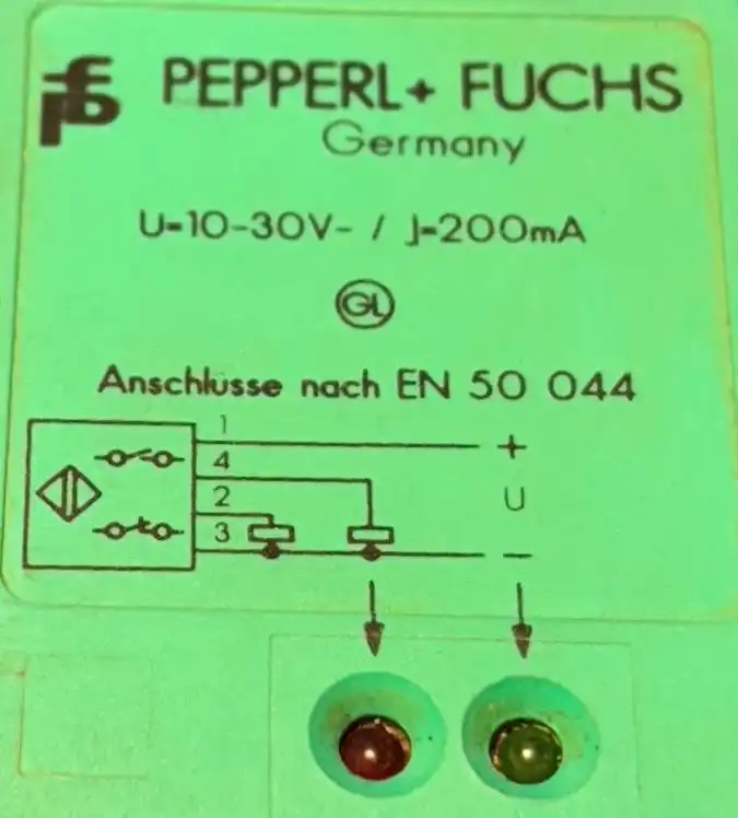 Pepperl+Fuchs-Czujnik-indukcyjny-U=10–30V-J=200mA-4