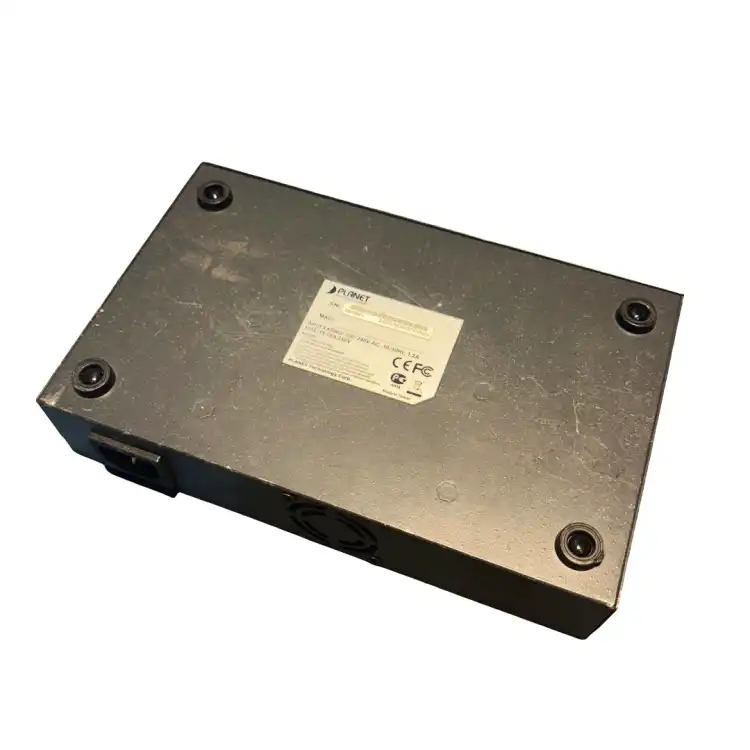 Planet-GSD804P-przełącznik-Gigabit-z-8-portami-10-100-1000Mbps-2