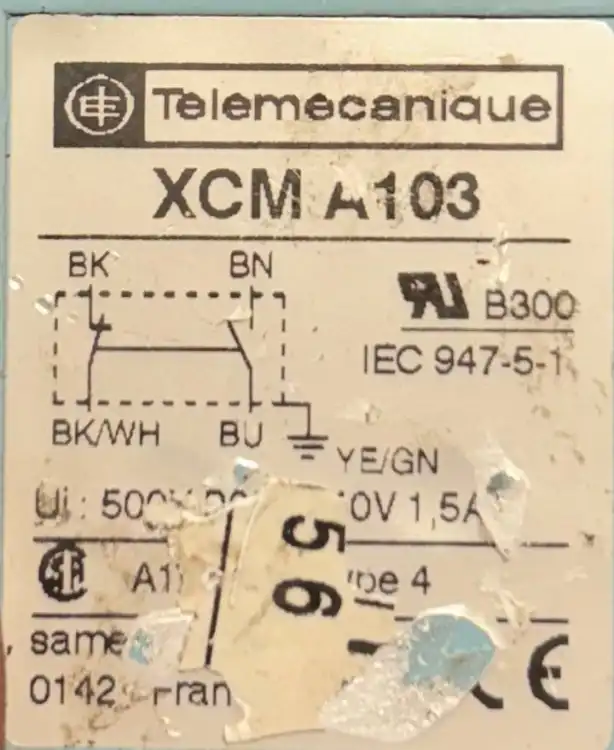 Telemecanique-XCM-A103-XCMA103-Wyłącznik-krańcowy-2