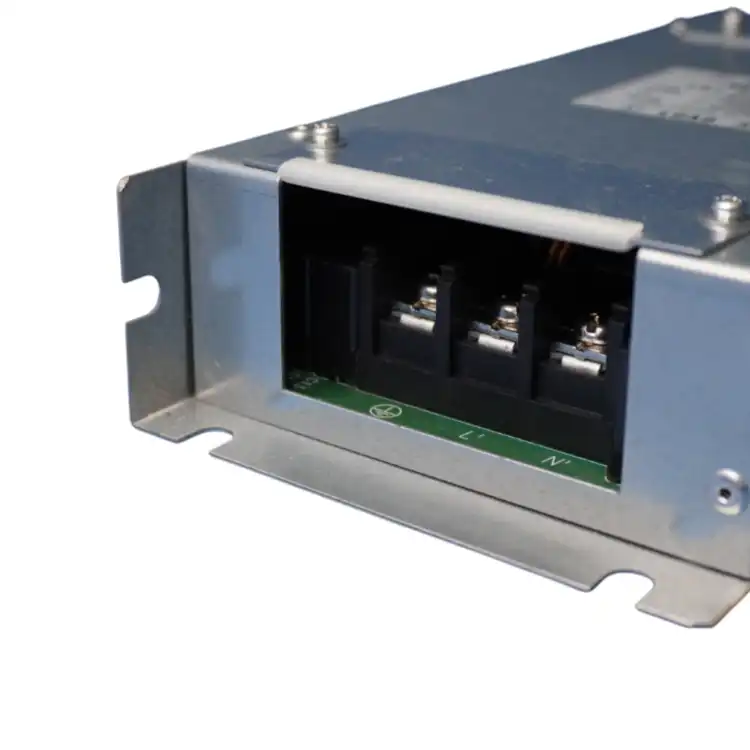 Soshin-HF2030ANZ3-Emi-Filtr-2