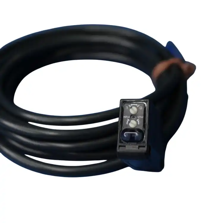 OMRON-E3ZD82-E3ZD82-Przełącznik-fotoelektryczny-4