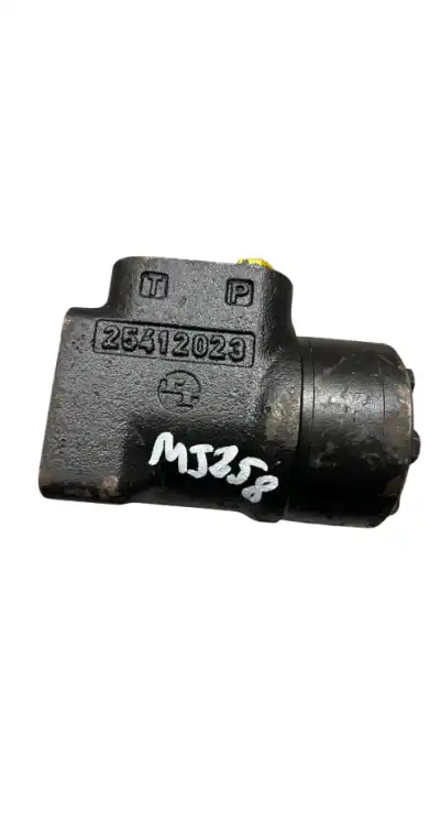 Rexroth-LAGU-200-100-13-LD-240-M06-410S-R925412023-Orbitrol-do-John-Deere-6920S