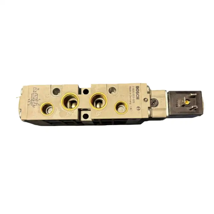 Bosch-0-820-023-025-082023025-Elektrozawór-1-824-210-235-Cewka-2
