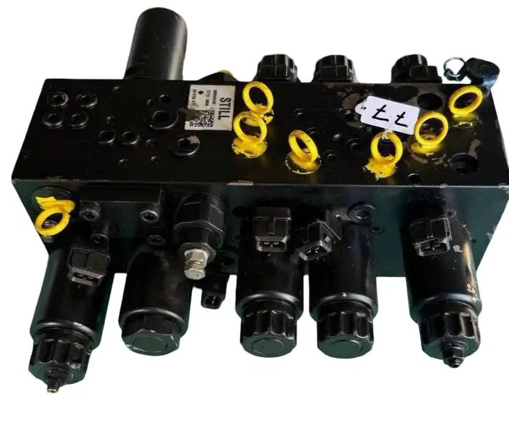 STILL-0009443156-AV67345-AV6734-5-Rozdzielacz-hydrauliczny-Still-FM-X14