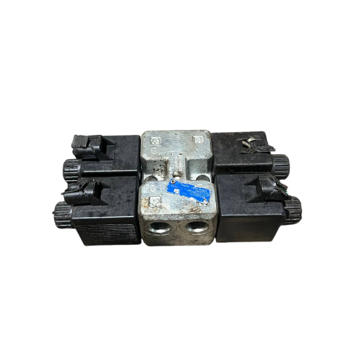JCB-333-C6980-(Rexroth-R933002731)-Rozdzielacz-sterowania-do-3CX,-3DX,-5CX