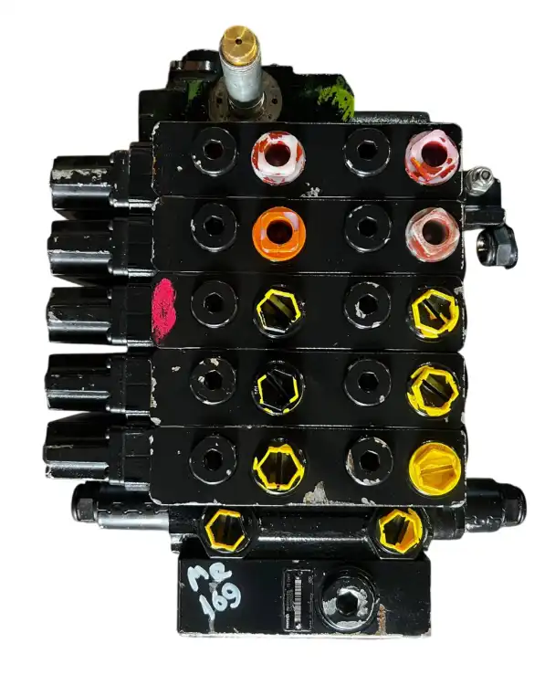 Rexroth-R917007235-R917007893-R917007892-R917007901-Rozdzielacz-hydrauliczny-JCB