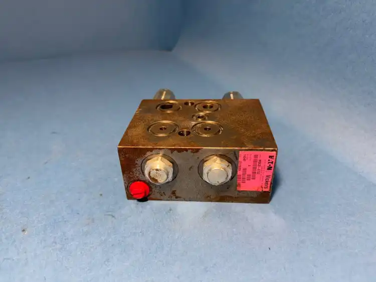 EATON-MSCD-8732-(EATON-14348)-Zawór-hydrauliczny,-Eaton-RV2-10-F-0-50-36-Zawór-hydrauliczny-7
