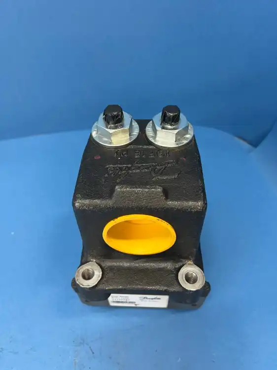 Danfoss-11177787-(Danfoss-11177758)-Zawór-hamulcowy-do-John-Deere-2