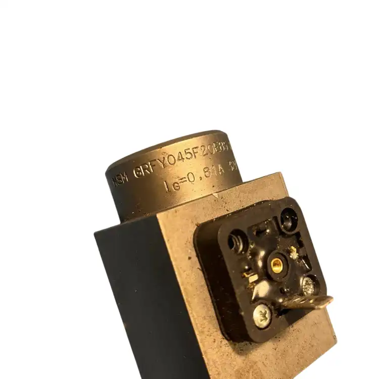 Magnet-Schultz-GRFY045F20E85-Cewka-R20=21,0Ω-Ig=0,81A-3