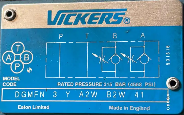 Vickers-DG4V36CMUA660-+-DG5SH86C2MUA641-+-DGMFN3YA2WB2W41-Zawory-2