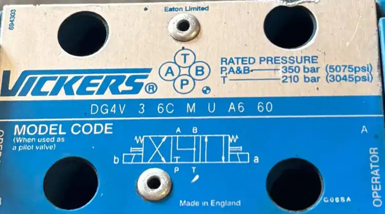 Vickers-DG4V36CMUA660-+-DG5SH86C2MUA641-+-DGMFN3YA2WB2W41-Zawory-5