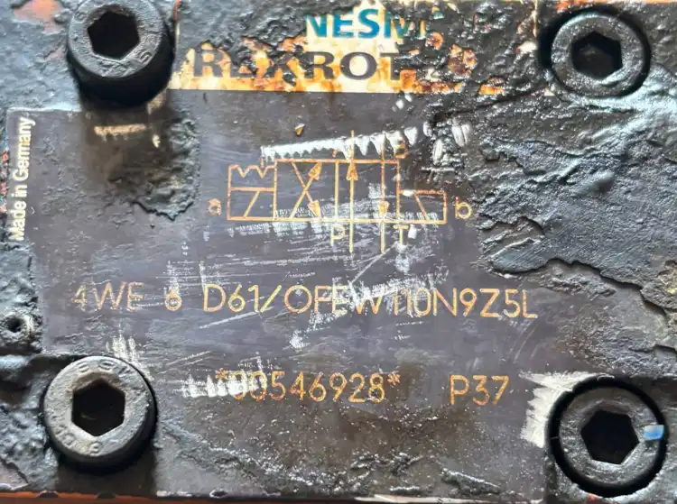 Mannesmann-Rexroth-4WE-6-D61-OFEW110N9Z5L+4WEH-10-HD44-OF6EW110N9Z5L-Zawór-3