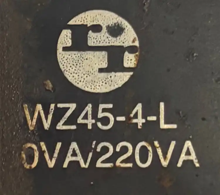 Mannesmann-Rexroth-4WE-6-D61-OFEW110N9Z5L+4WEH-10-HD44-OF6EW110N9Z5L-Zawór-4