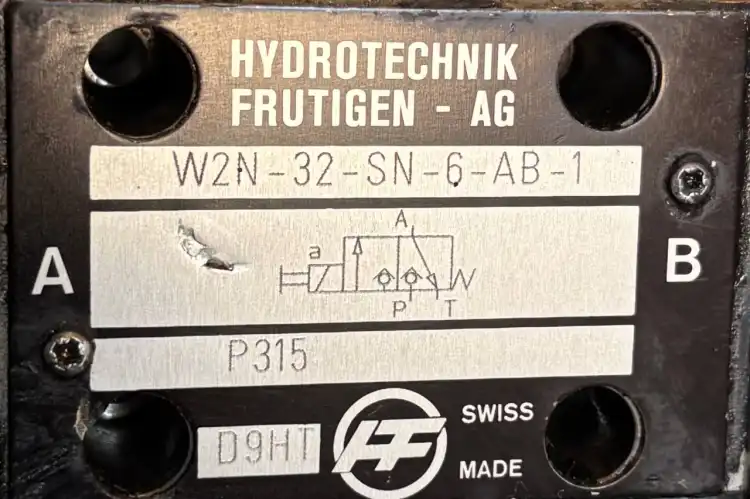 Hydrotechnik-W2N-32-SN-6-AB-1-Bucher-XF050RH-LHD-Zawór-z-cewką