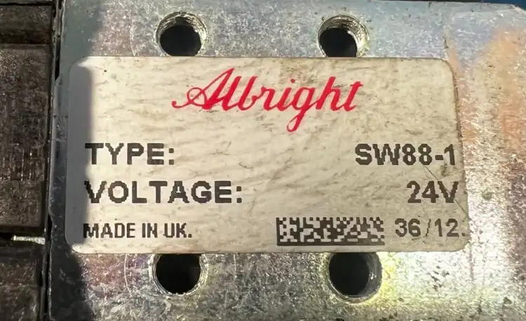 Albright-SW88-1-Stycznik-24V-3