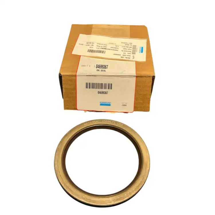 Sandvik-046-993-67-04699367-(NATIONAL-456967V)-Uszczelniacz-olejowy