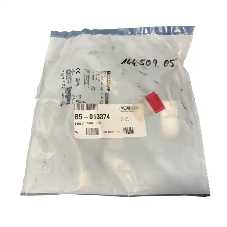 Palfinger-B5-013374-Balluff-BHS002L-Czujnik-indukcyjny
