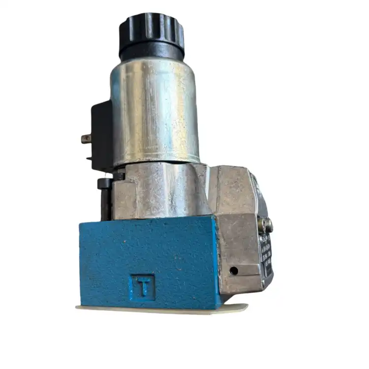 Rexroth-R900570744-M-3-SEW-6-U35-420-M-G96-N9K4-Zawór-hydrauliczny